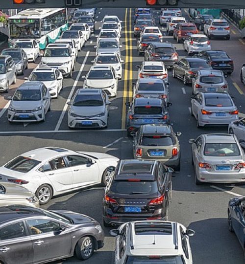pngtree-a-road-intersection-in-traffic-jam-image_996367